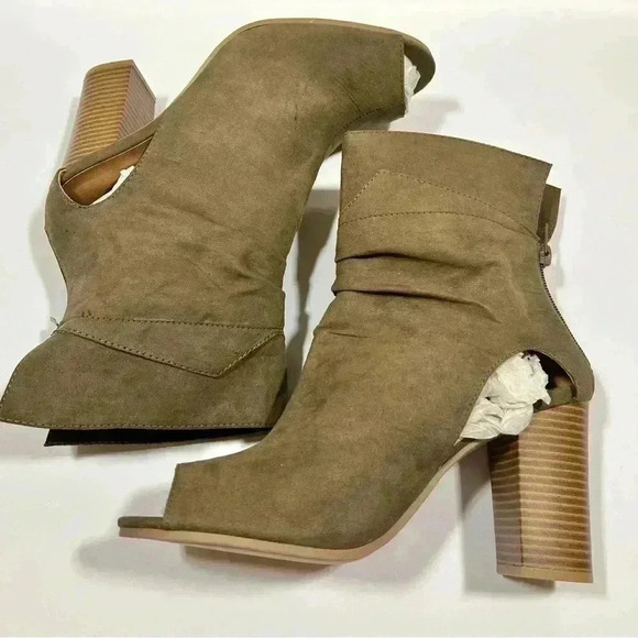 NIB!Qupid-Suede Khaki/Army Green Suede Back Zipper Peak a Boo Toe & Sides SZ 9 - Picture 3 of 11